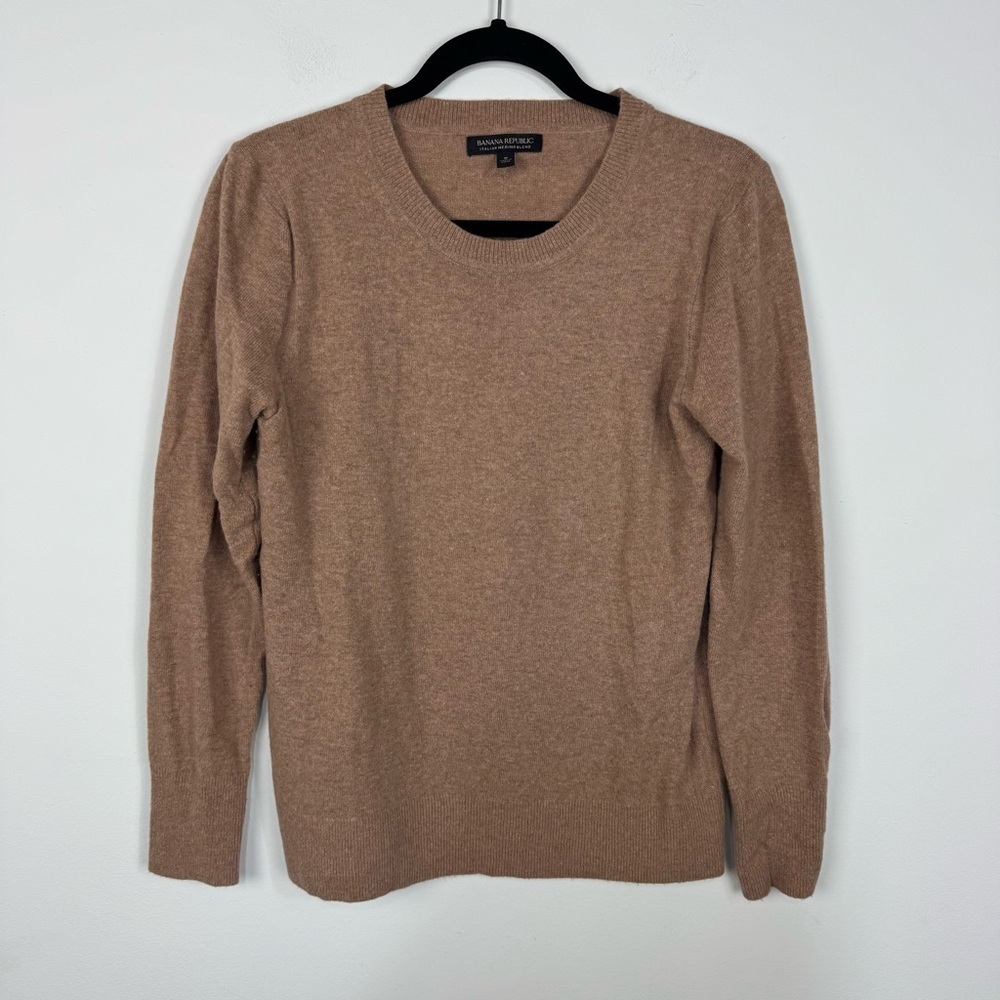 Banana Republic Italian Merino Blend Tan Khaki Long Sleeve Lightweight Sweater